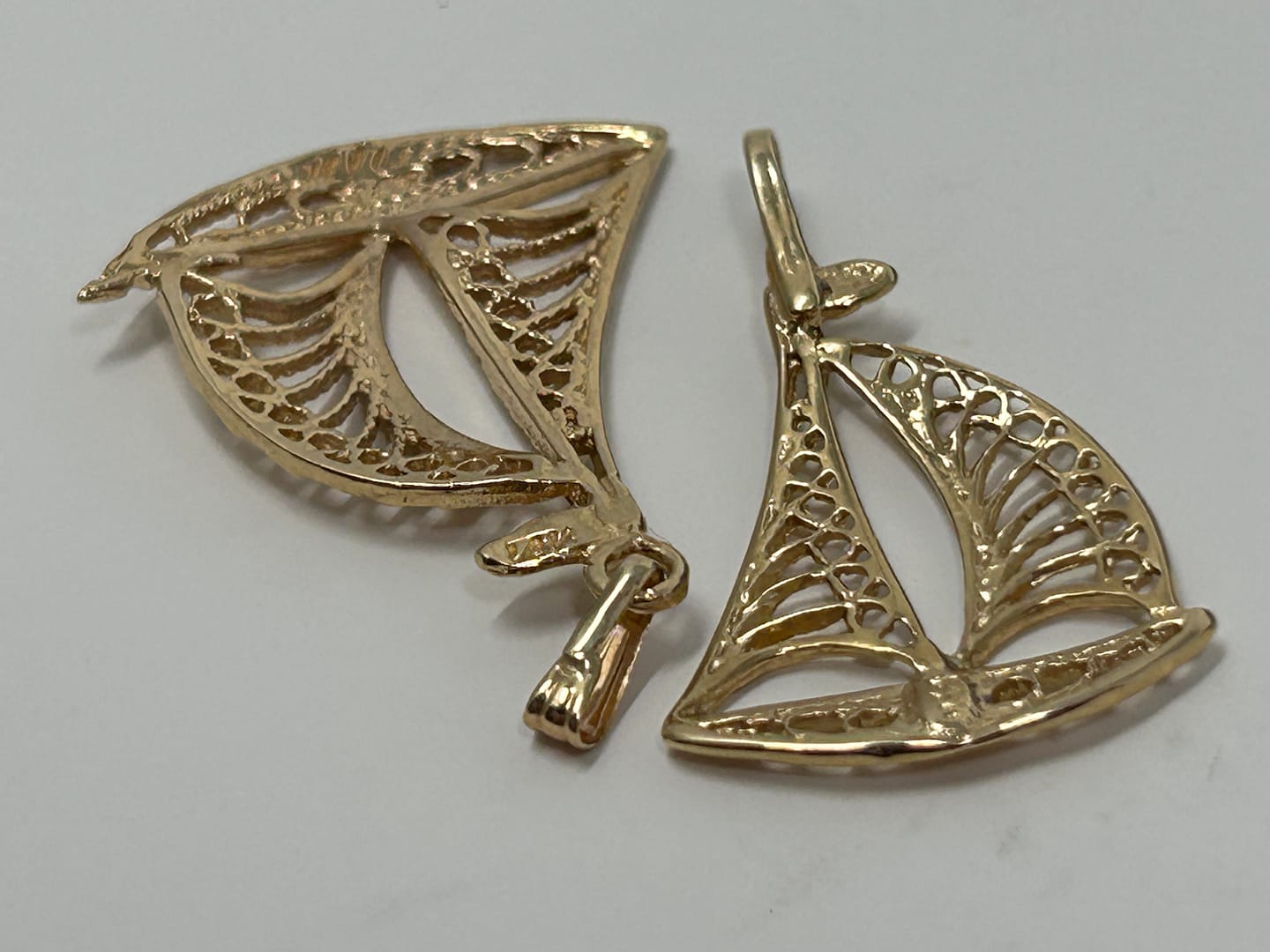 14K Yellow Gold Filigree Sailboat Charm Pendants, Pair - Hunt Estate Sales